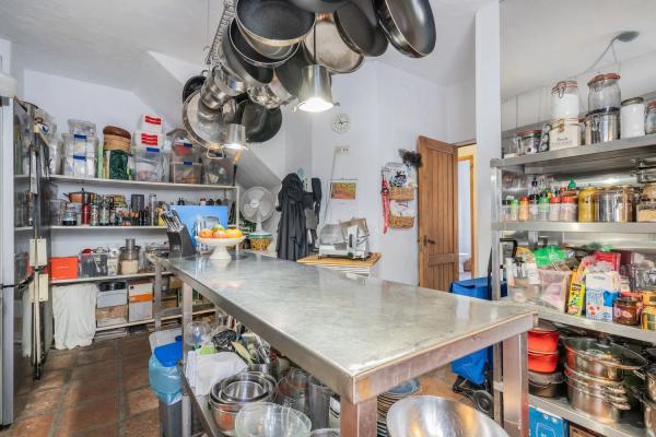 Wolnostojąca willa na sprzedaż w  Barrio Centro, Estepona photo 4