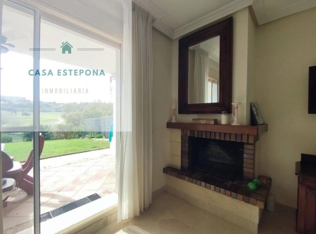 Sale of independent chalet in Calle Alvaro de Bazán, Estepona
 photo 3