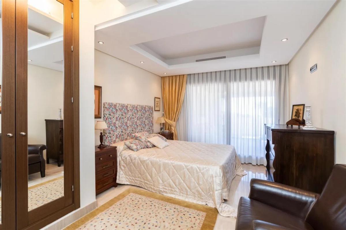 Продажа квартиры на Barrio Punta Plata, Эстепона
 photo 3
