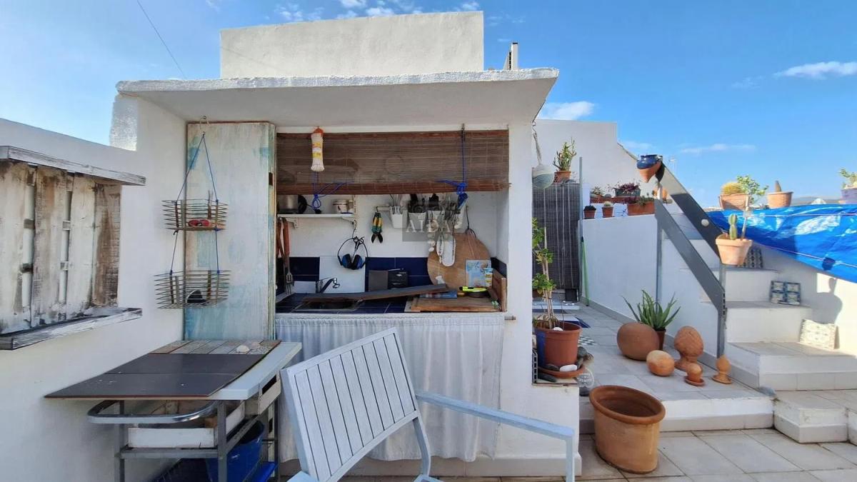 Sale of independent chalet in Barrio Centro, Estepona
photo 3
