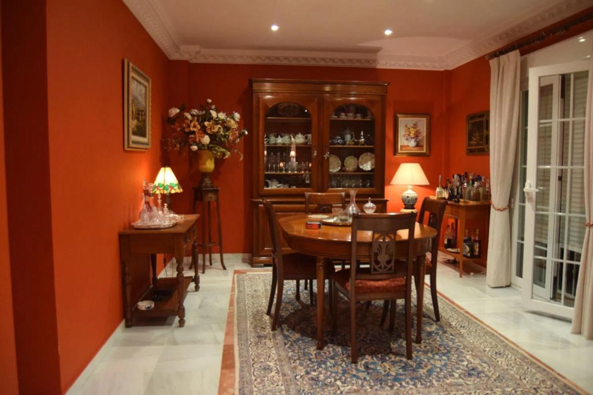 Sale of independent chalet in Calle de la Luz, Estepona
 photo 3