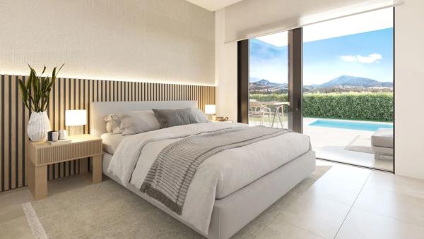 Chalet independiente en venta en  Calle Amatista, 7, Estepona photo 4
