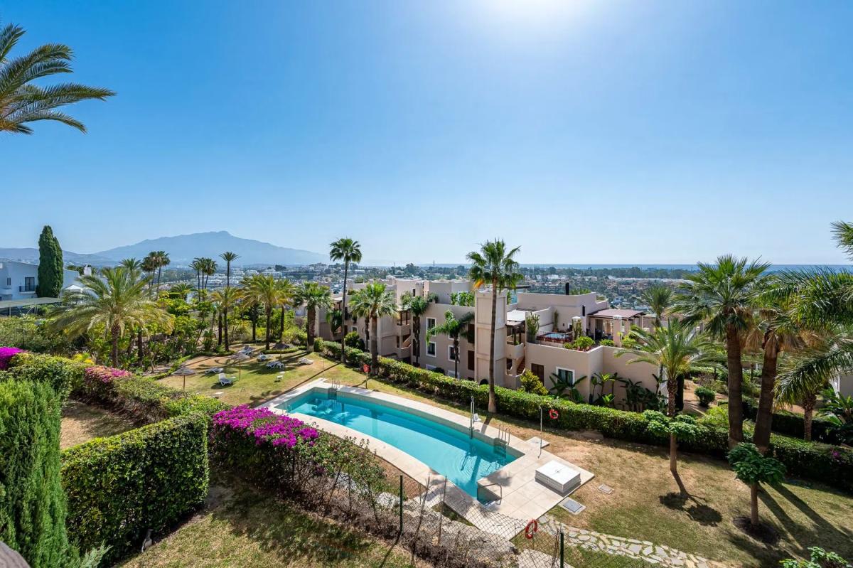 Sprzedaż mieszkania w Urbanización Balcon de Benavista, 2, Estepona
 photo 2