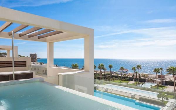 Ático en venta en Barrio El Velerín, Estepona photo 1