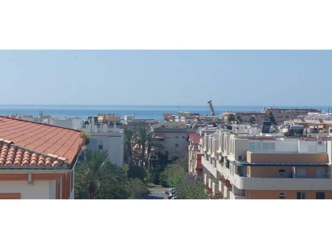 Sprzedaż niezależnego domku jednorodzinnego w Barrio Huerta Nueva, Estepona photo 1