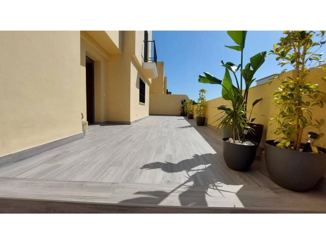 Sprzedaż niezależnego domku jednorodzinnego w Barrio Huerta Nueva, Estepona photo 2