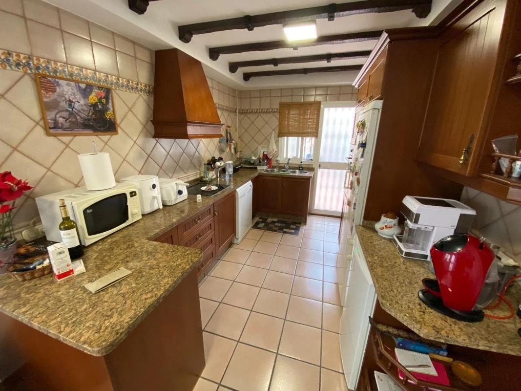 Продажа отдельного шале в Barrio Parque Central, Эстепона photo 2