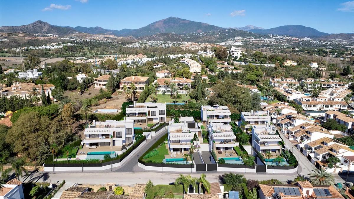 Venta de chalet independiente en Barrio Nueva Atalaya, Estepona
photo 4