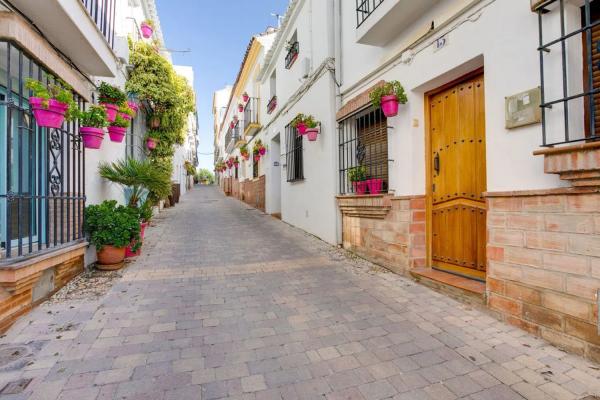 Mieszkanie na sprzedaż w Barrio Centro, Estepona thumbnail 2