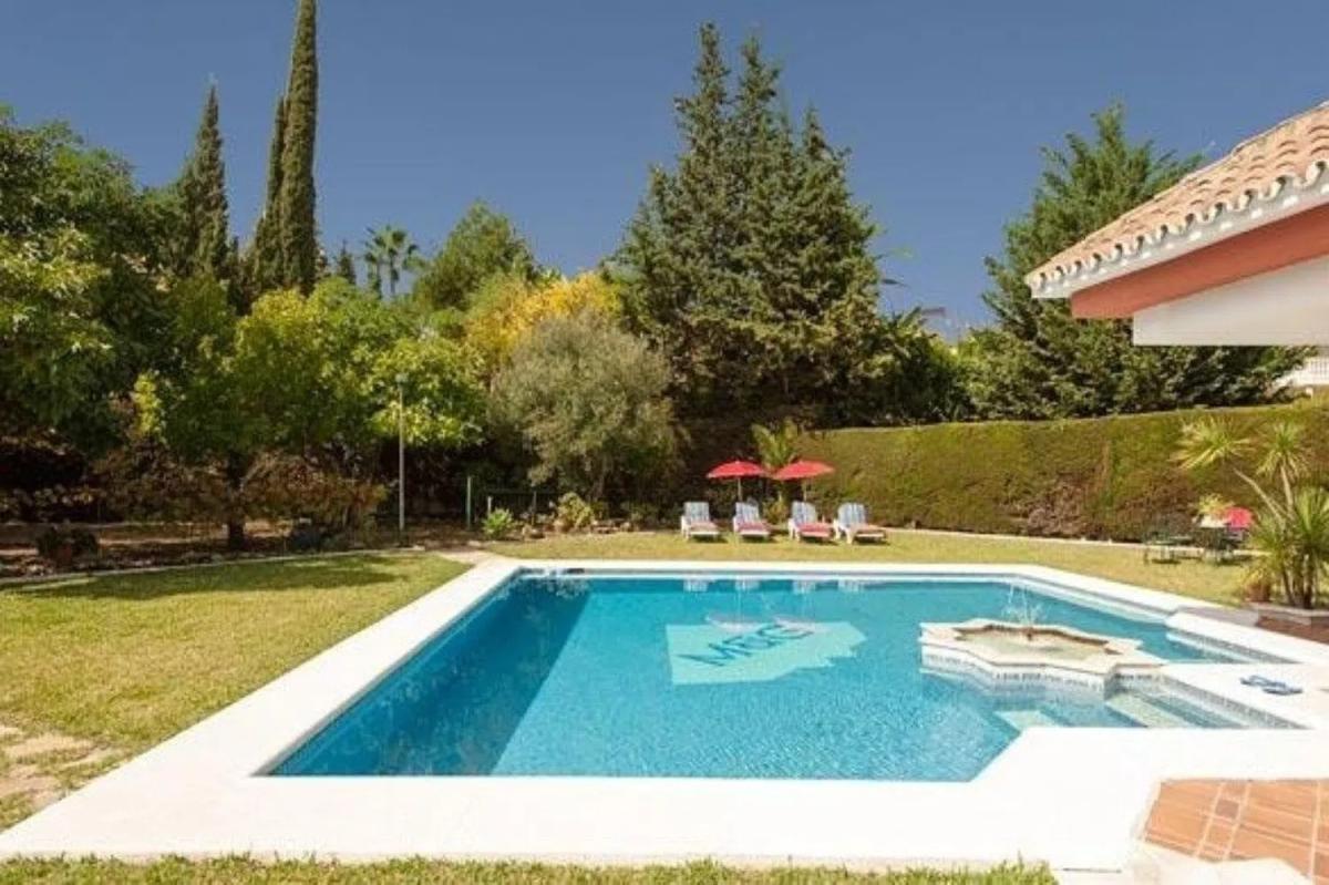 Venta de chalet independiente en Avenida de Europa, Estepona
photo 4