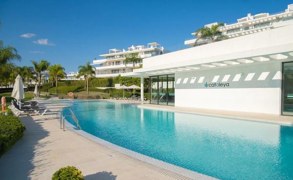 Apartment for sale in  Barrio Nueva Atalaya, Estepona photo 1