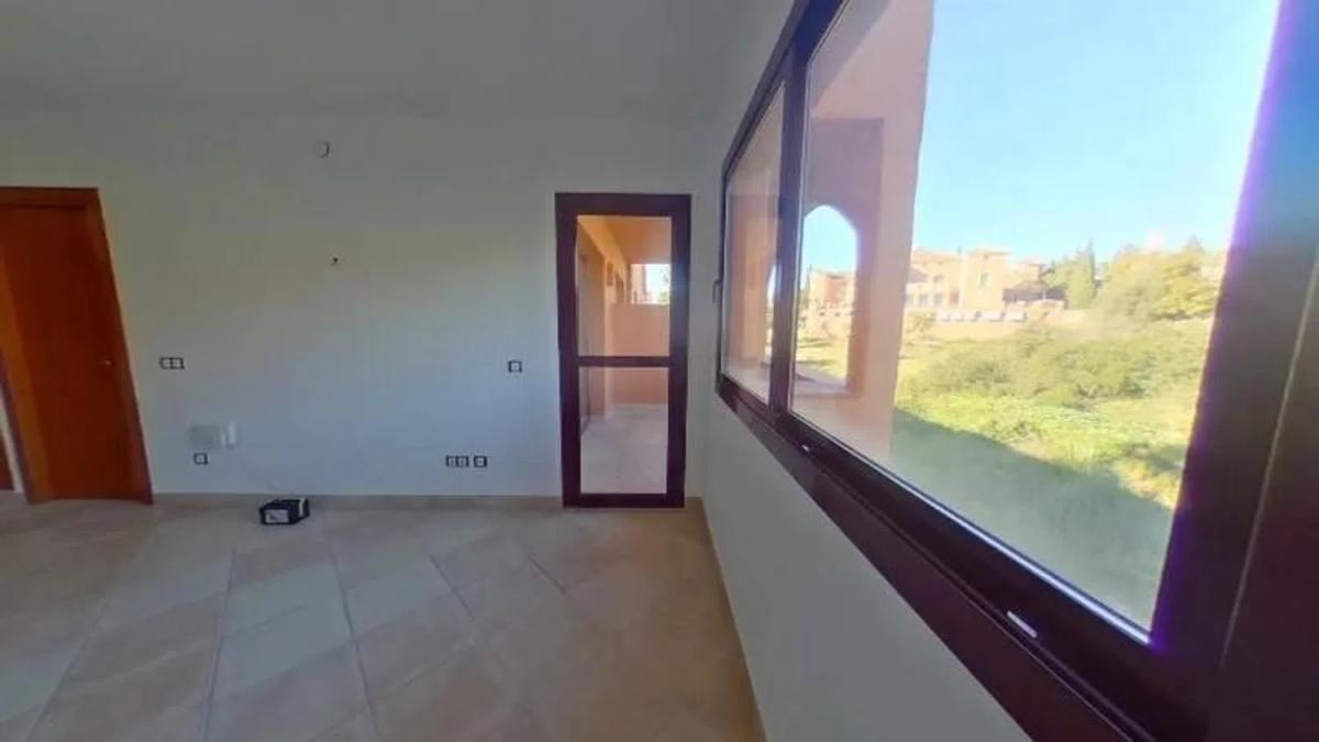 Venta de piso en Calle Hinojo, Estepona
photo 2
