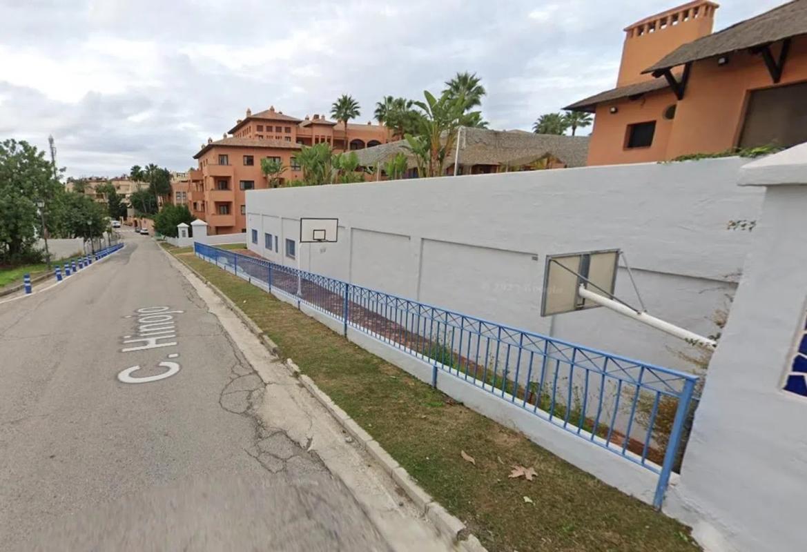 Venta de piso en Calle Hinojo, Estepona
photo 3