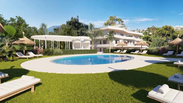 Piso en venta en  Avenida del Fuego, 50, Estepona photo 1