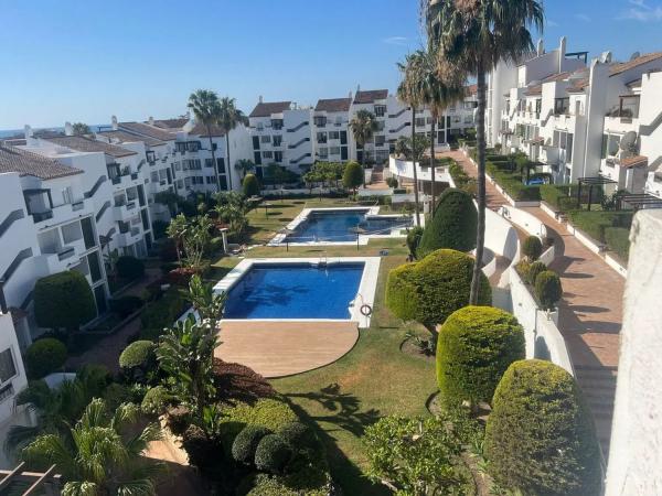Penthouse na sprzedaż w  Calle del Tenis, Estepona photo 1