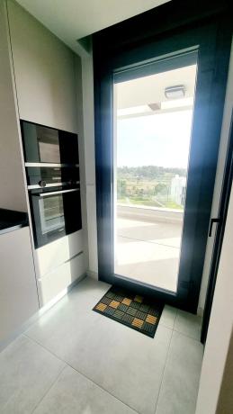 Apartment for sale in  Calle Pico Alcazaba, Estepona photo 3