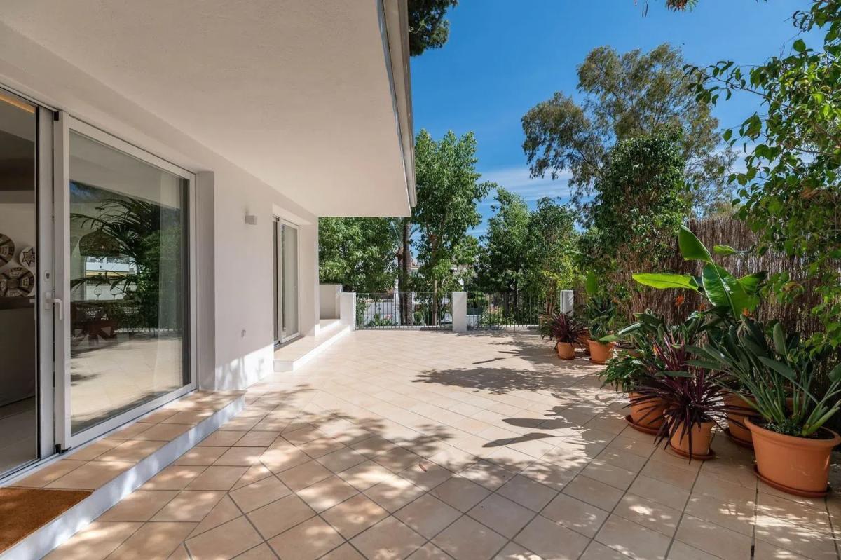 Venta de piso en Barrio Nueva Atalaya, Estepona
 photo 4