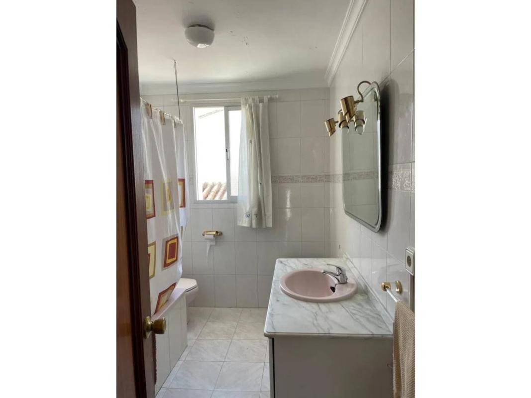 Продажа отдельного шале в  Barrio Parque Central, Эстепона photo 3