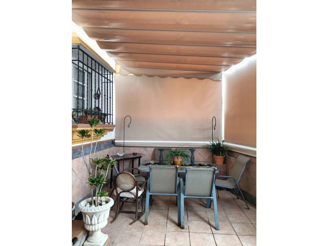 Sprzedaż niezależnego domku jednorodzinnego w Barrio Zona Calvario, Estepona photo 2