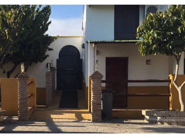 Detached villa for sale in  Avenida de las Adelfas, Estepona photo 1