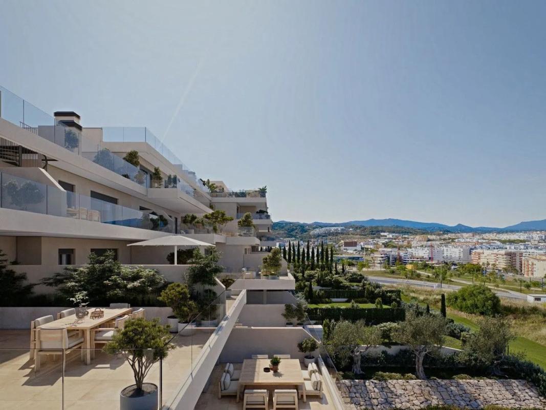 Sale of apartment in Barrio Parque Central, Estepona
photo 1