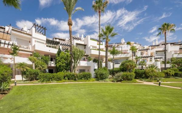 Mieszkanie na sprzedaż w  Barrio Villacana - Costalita - Saladillo, Estepona photo 3