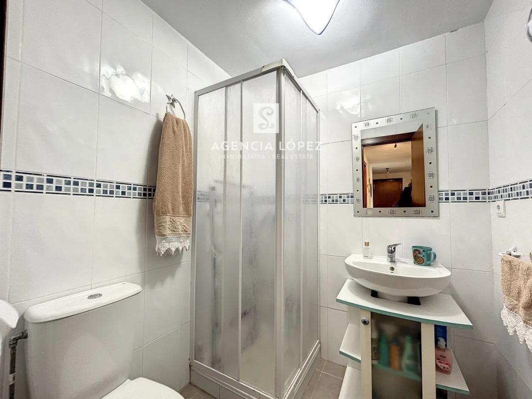 Venta de piso en Barrio Puerto de Estepona, Estepona
photo 3