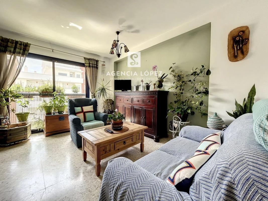 Venta de piso en Barrio Puerto de Estepona, Estepona
photo 4