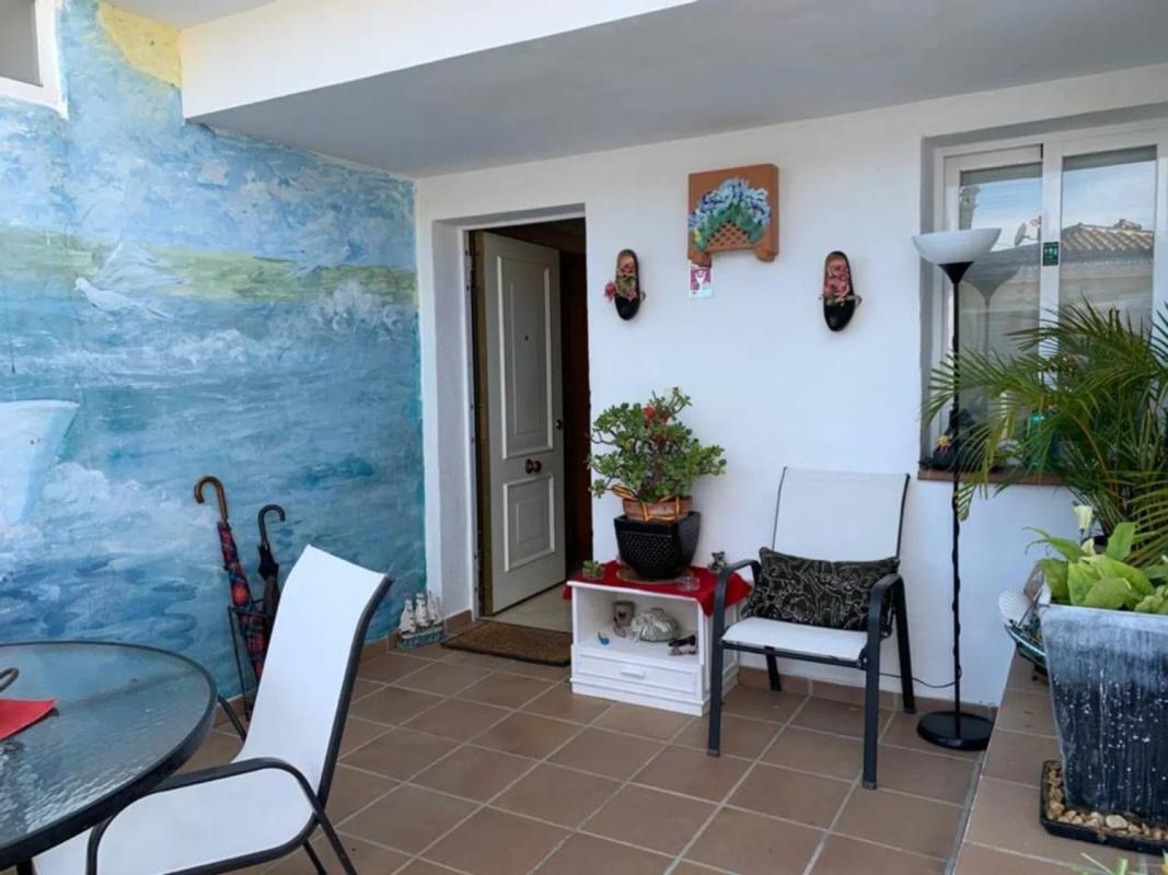 Venta de chalet independiente en Calle las Azaleas, Estepona
photo 4