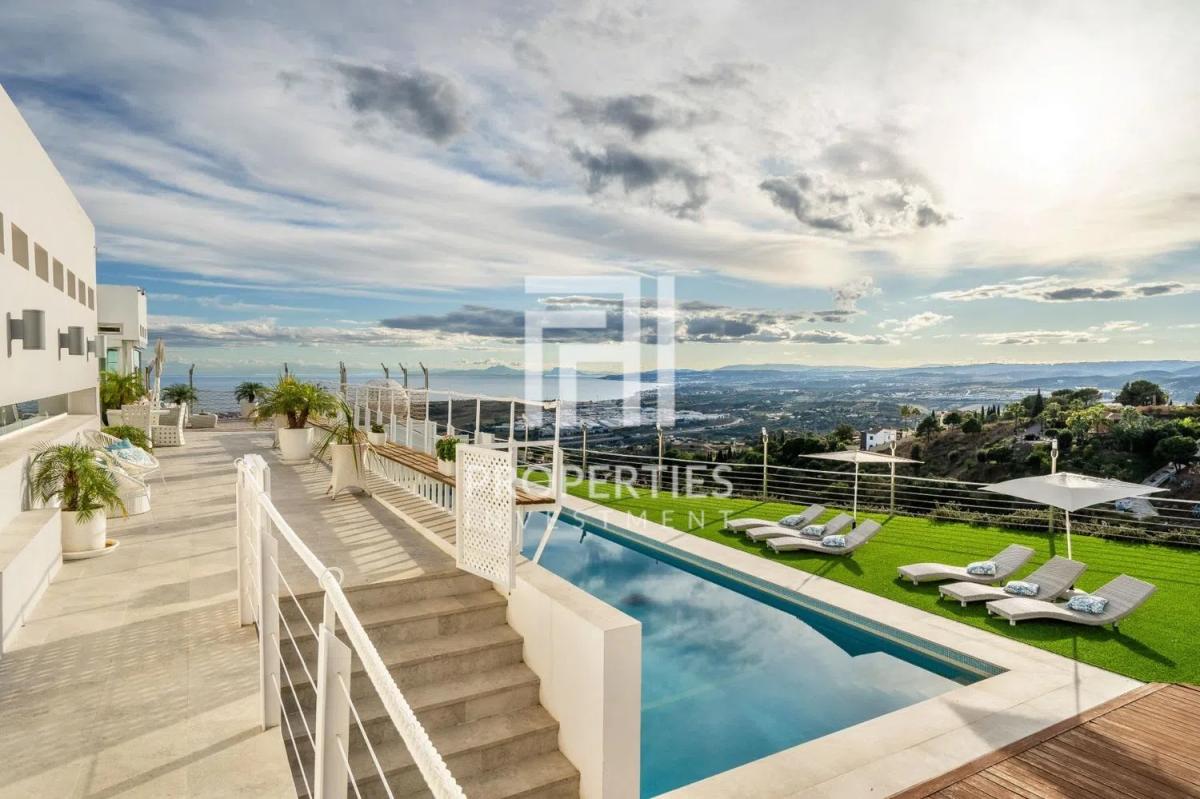 Sale of independent chalet in Camino del Ruiseñor, Estepona
photo 5