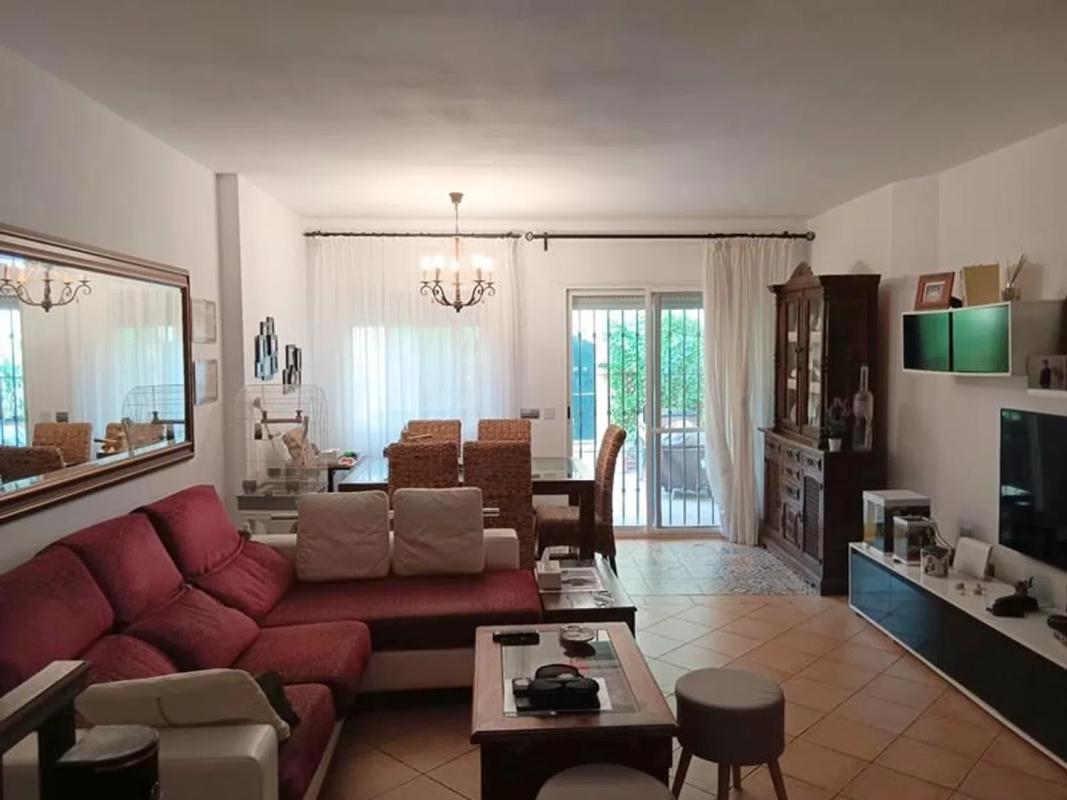 Продажа отдельного шале в Barrio Las Lomas, Эстепона photo 1