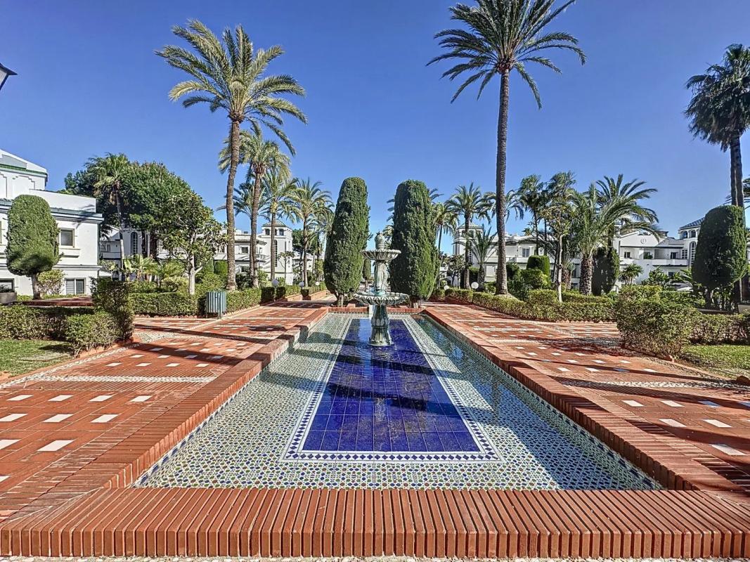 Venta de piso en Barrio El Velerín, Estepona
photo 3