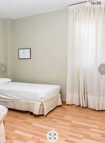 Mieszkanie na sprzedaż w  Barrio Huerta Nueva, Estepona photo 4