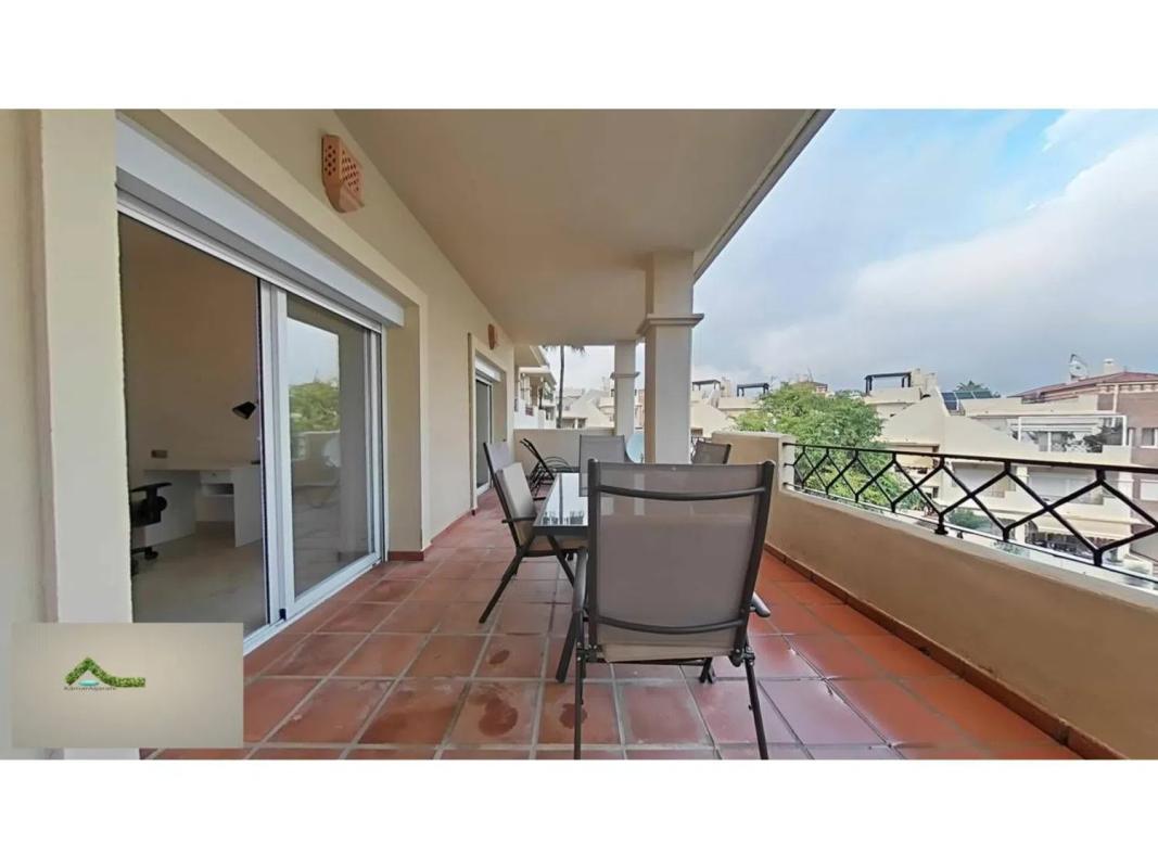 Sale of apartment in Calle Yerbabuena, Estepona
photo 3