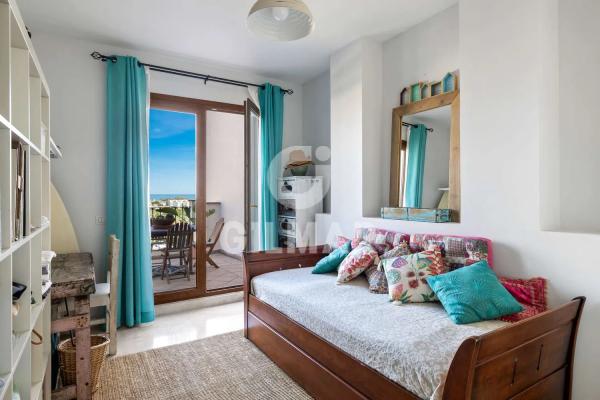 Detached villa for sale in  Calle Calendula, Estepona photo 4