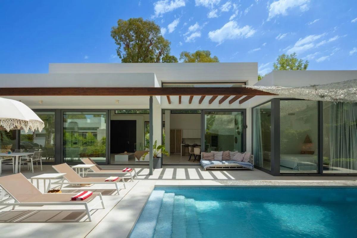 Venta de chalet independiente en Barrio Nueva Atalaya, Estepona
photo 2