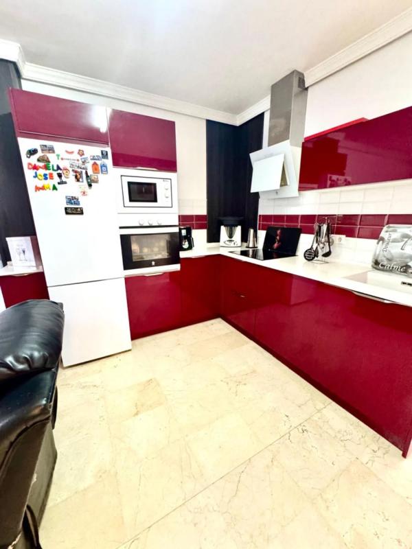 Sale of apartment in Calle de Sabinillas, Estepona
 photo 4