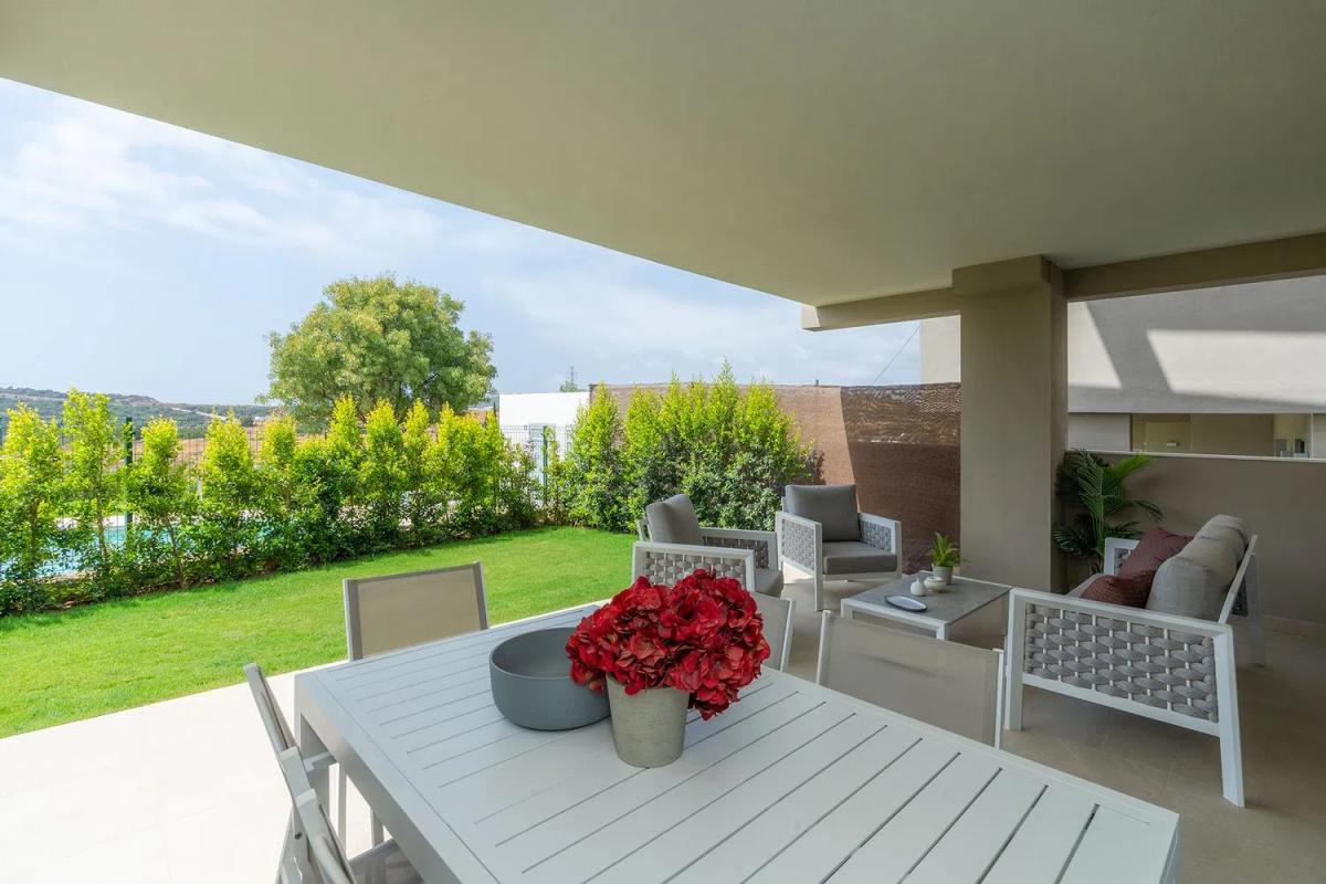 Sale of apartment in Avenida del Arte, 27, Estepona
photo 1