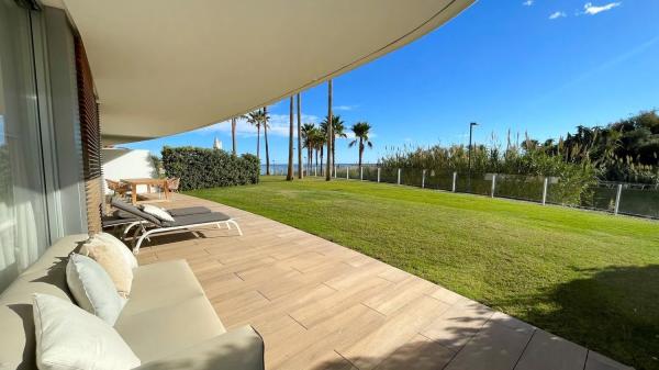 Piso en venta en  Calle Costa Tropicana, Estepona photo 2