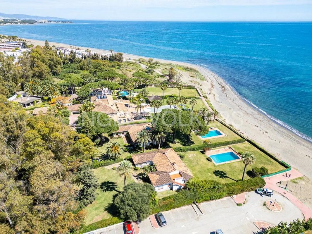 Sale of independent chalet in Calle Ganges, Estepona
 photo 3