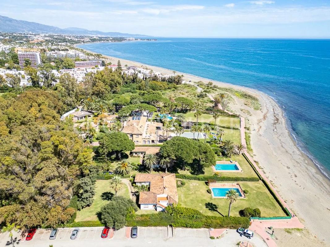 Sale of independent chalet in Calle Ganges, Estepona
 photo 4