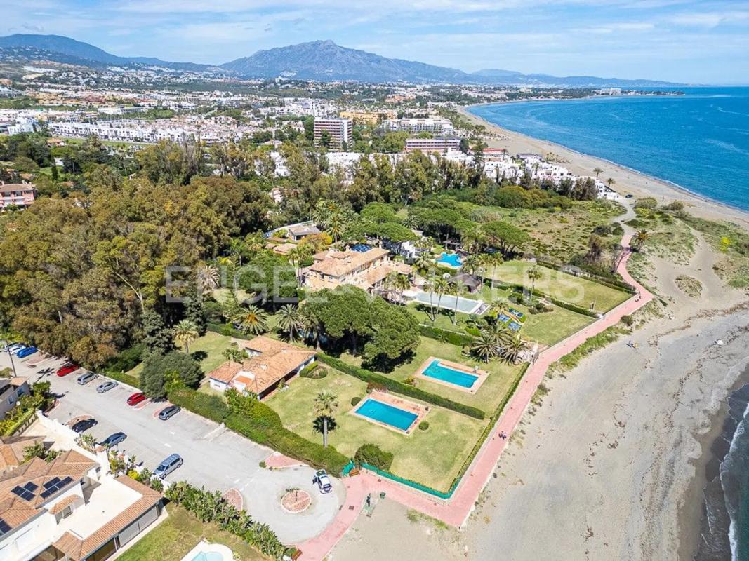 Sale of independent chalet in Calle Ganges, Estepona
 photo 5