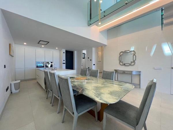 Detached villa for sale in  Urbanizacion Playa de Guadalobon, 1 V, Estepona photo 4