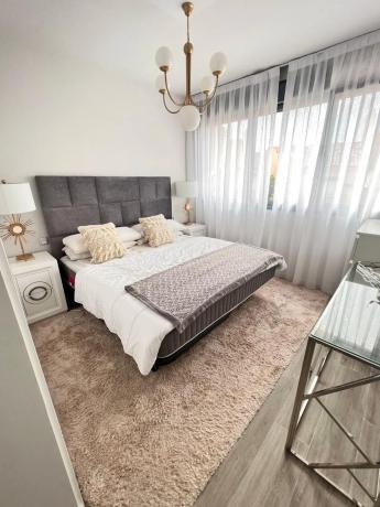 Detached villa for sale in  Calle Islas Bermudas, Estepona photo 4