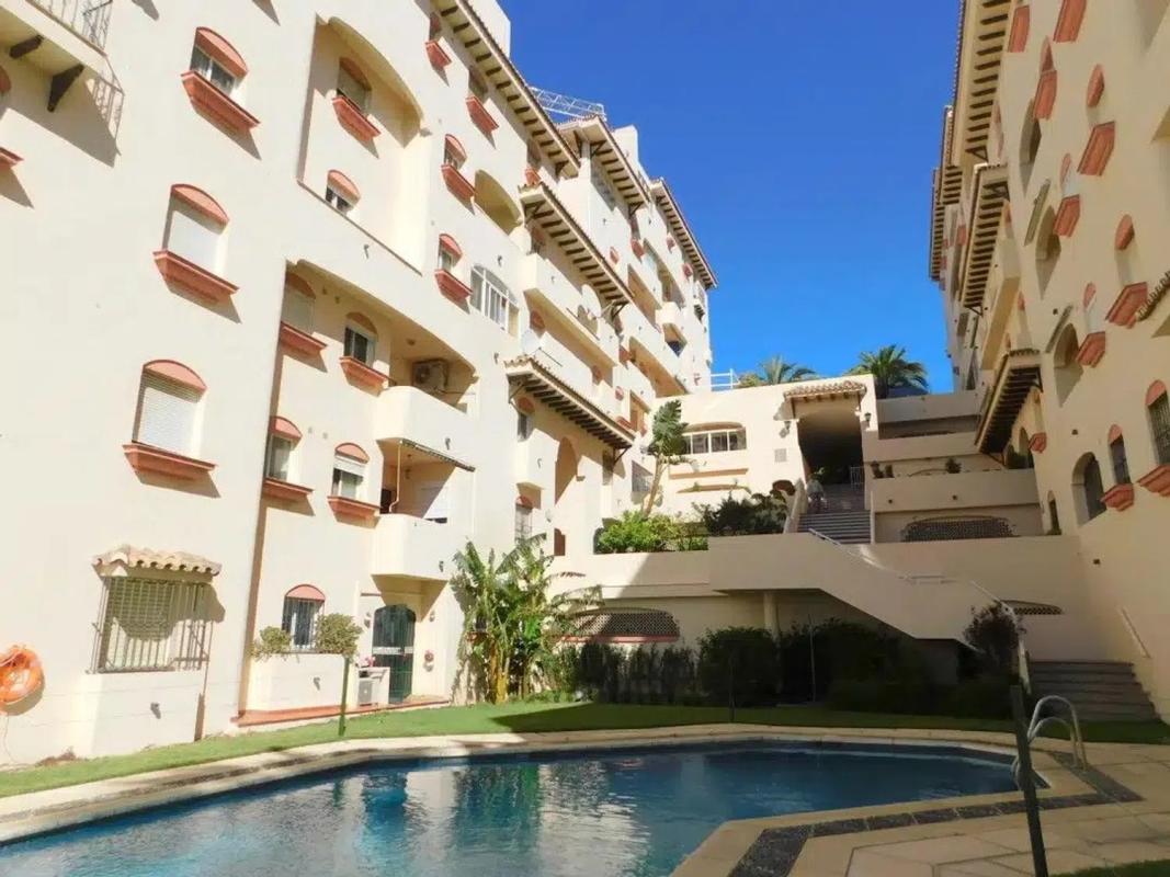 Sale of apartment in Barrio Puerto de Estepona, Estepona
photo 2