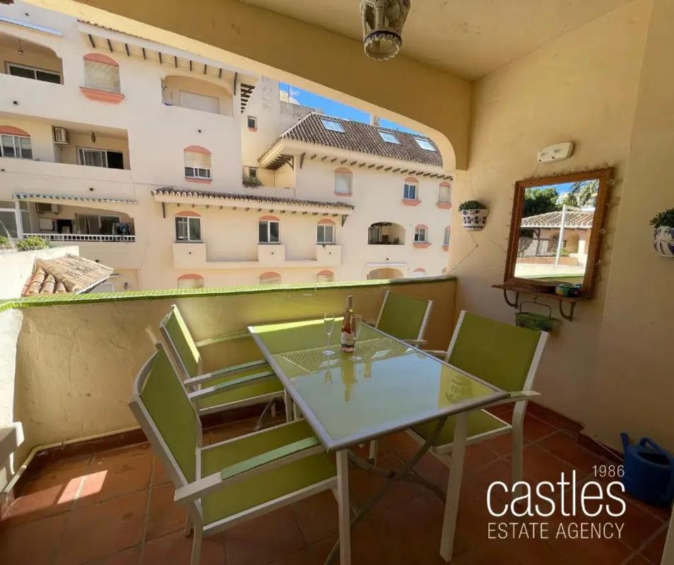 Sale of apartment in Barrio Puerto de Estepona, Estepona
photo 3