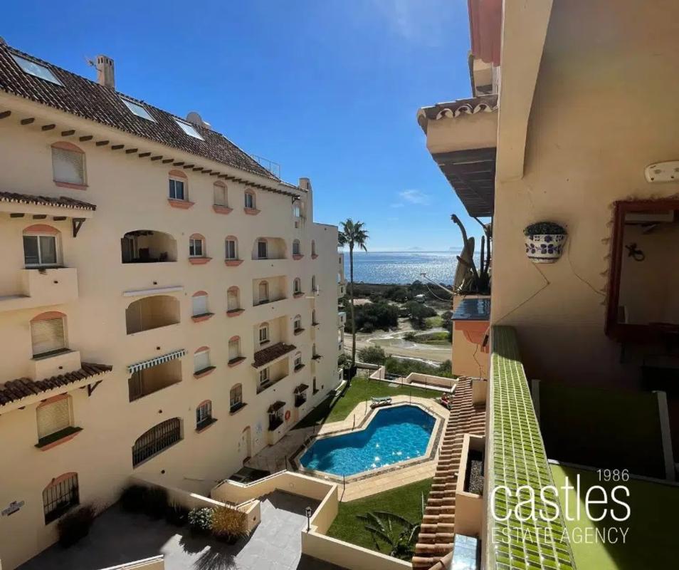 Sale of apartment in Barrio Puerto de Estepona, Estepona
photo 4