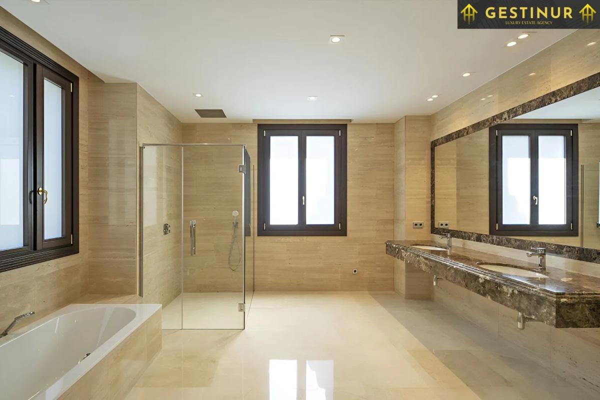 Venta de chalet independiente en Calle Murcia, 53, Estepona
photo 4
