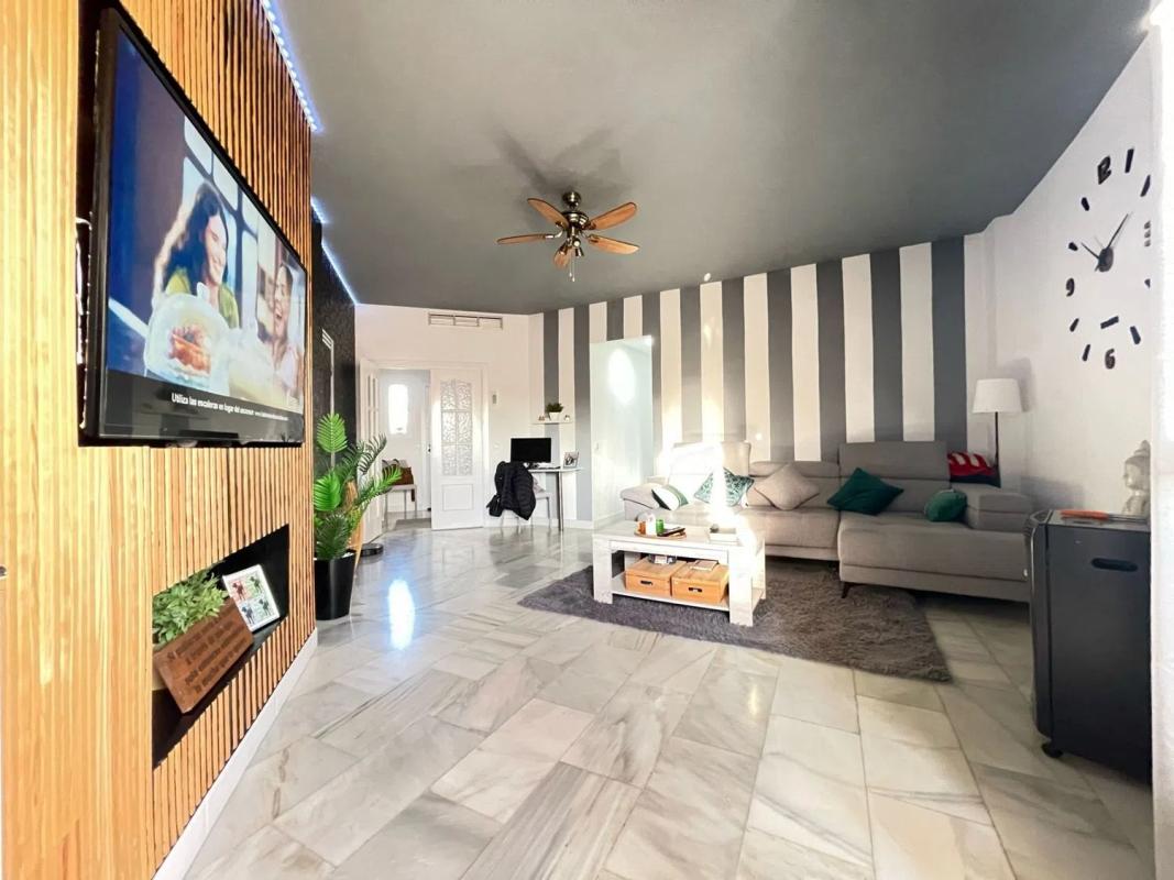 Properties for sale and rent in Spain photo 1