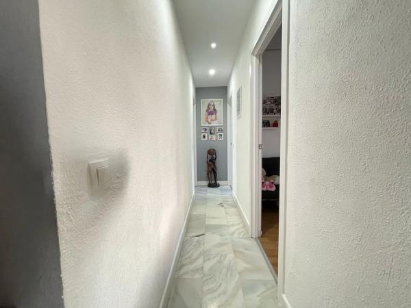 Apartment for sale in  Avenida la Rosaleda, Estepona photo 4